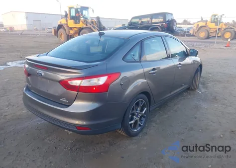 2014 Ford Focus Se z USA, uszkodzony, nr VIN 1FADP3F22EL240394